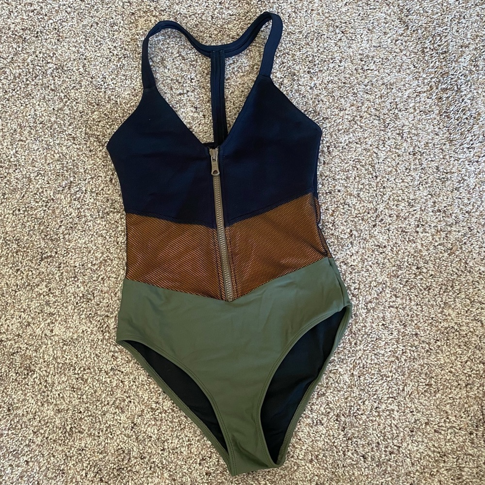 SKYE & STAGHORN ONE PIECE